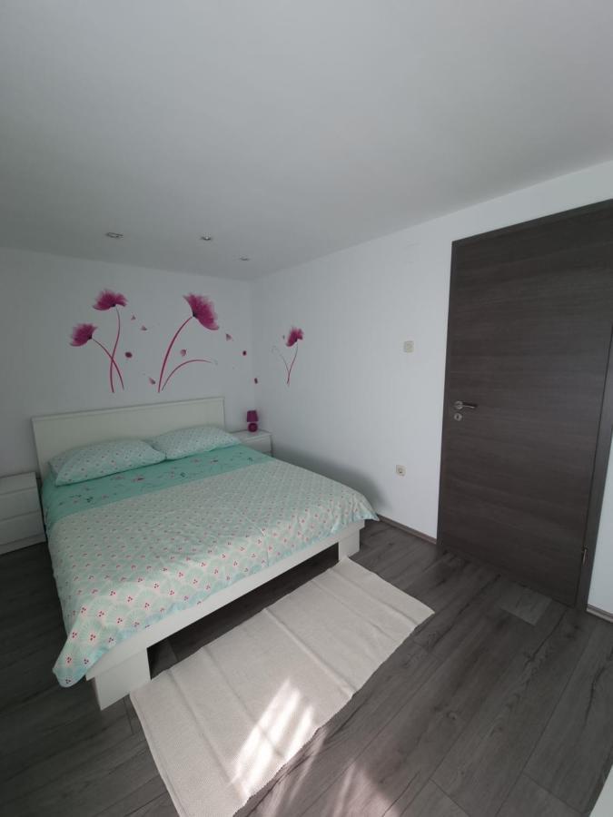 Apartments Lilly ริเยกา ภายนอก รูปภาพ